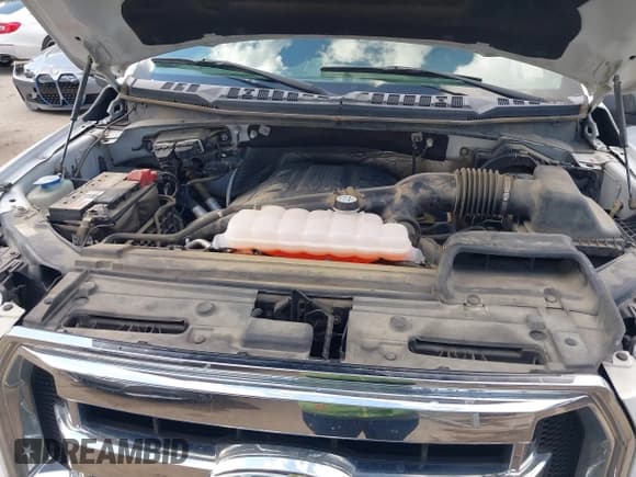 ✅ 2016 Ford F-150 XLT • VIN: 1FTEW1EGXGFC30765 • Lot: 43377680. Wystawiony na IAAI z przebiegiem 141 180 mil. Bezpłatny archiwum sprzedaży aukcyjnych z USA i szczegółowy raport historii pojazdu na DreamBid. Zdjęcie 10.