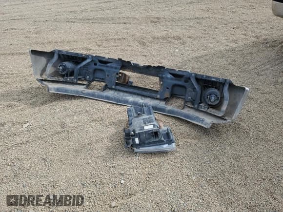 ✅ 2013 Ford F-150 XL • VIN: 1FTFW1EF8DFC06181 • Лот: 48256795. Опубликован ранее на Copart с пробегом 147 939 миль. Бесплатный доступ к архиву аукционных продаж из США и подробный отчёт об истории автомобиля на DreamBid. Изображение 12.