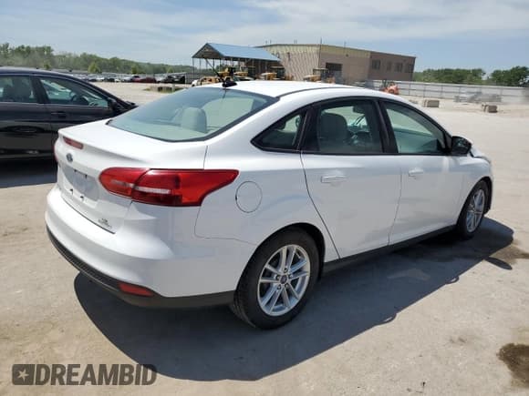 ✅ 2015 Ford Focus SE • VIN: 1FADP3F22FL267712 • Лот: 56753055. Опубликован ранее на Copart с пробегом Не указан. Бесплатный доступ к архиву аукционных продаж из США и подробный отчёт об истории автомобиля на DreamBid. Изображение 3.
