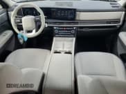 ✅ 2024 Hyundai Santa Fe SE • VIN: 5NMP14GL0RH007627 • Lot: 62236105. Wystawiony na Copart z przebiegiem 25 584 mil. Bezpłatny archiwum sprzedaży aukcyjnych z USA i szczegółowy raport historii pojazdu na DreamBid. Zdjęcie 8.