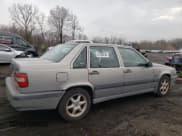 ✅ 1995 Volvo 850 • VIN: YV1LS551XS1185316 • Lot: 51708735. Wystawiony na Copart z przebiegiem 52 024 mil. Bezpłatny archiwum sprzedaży aukcyjnych z USA i szczegółowy raport historii pojazdu na DreamBid. Zdjęcie 3.