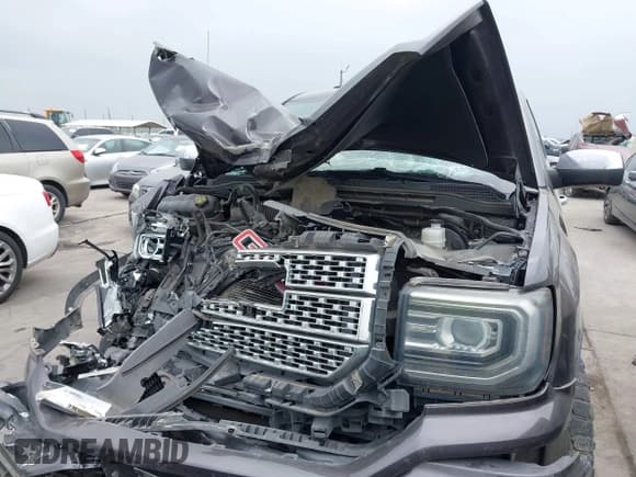 ✅ 2016 GMC Sierra 1500 Denali • VIN: 3GTP1PEC3GG190647 • Lot: 41933094. Listed on IAAI with 161,125 mi. Free auction sales archive from the USA and detailed vehicle history report at DreamBid. Image 12.