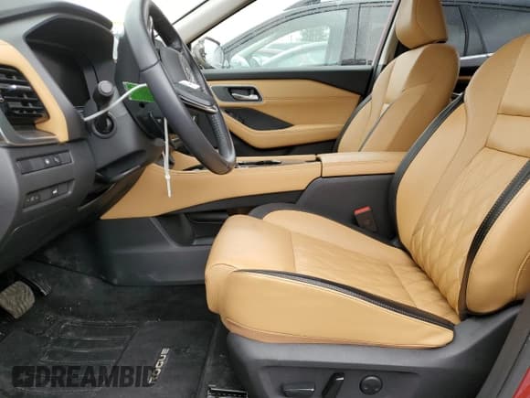 ✅ 2023 Nissan Rogue Platinum • VIN: JN8BT3DC0PW102383 • Lot: 48939485. Wystawiony na Copart z przebiegiem 21 507 mil. Bezpłatny archiwum sprzedaży aukcyjnych z USA i szczegółowy raport historii pojazdu na DreamBid. Zdjęcie 7.