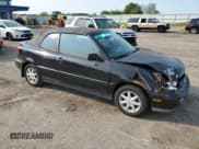 ✅ 1996 Volkswagen Cabriolet • VIN: WVWBB81EXTK013486 • Lot: 70772834. Wystawiony na Copart z przebiegiem 206 867 mil. Bezpłatny archiwum sprzedaży aukcyjnych z USA i szczegółowy raport historii pojazdu na DreamBid. Zdjęcie 4.