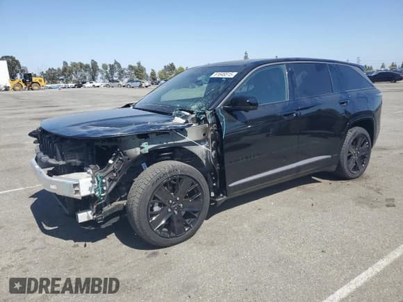 ✅ 2024 Jeep Wagoneer S Launch Edition • VIN: 3C4RJNAK0RT160638 • Lot: 61646515. Listed on Copart with 3,056 mi. Free auction sales archive from the USA and detailed vehicle history report at DreamBid. Image 1.