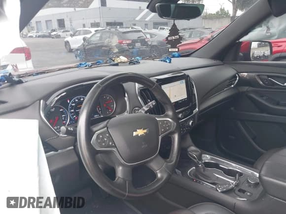 ✅ 2023 Chevrolet Traverse High Country • VIN: 1GNEVNKW9PJ242335 • Lot: 42415467. Wystawiony na IAAI z przebiegiem 25 855 mil. Bezpłatny archiwum sprzedaży aukcyjnych z USA i szczegółowy raport historii pojazdu na DreamBid. Zdjęcie 5.