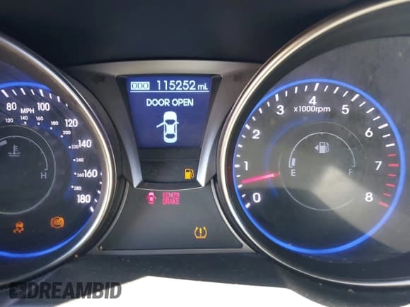 ✅ 2015 Hyundai Genesis Coupe Ultimate • VIN: KMHHU6KJ7FU125042 • Lot: 43406052. Wystawiony na IAAI z przebiegiem 115 252 mil. Bezpłatny archiwum sprzedaży aukcyjnych z USA i szczegółowy raport historii pojazdu na DreamBid. Zdjęcie 15.