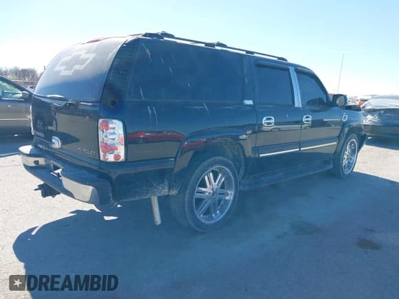✅ 2004 Chevrolet Suburban LS • VIN: 1GNFK16Z54J271918 • Lot: 38862513. Listed on IAAI with 251,676 mi. Free auction sales archive from the USA and detailed vehicle history report at DreamBid. Image 4.
