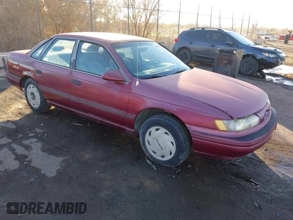 ✅ 1993 Ford Taurus GL • VIN: 1FALP52U5PG307662 • Lot: 43924999. Wystawiony na IAAI z przebiegiem 5 112 mil. Bezpłatny archiwum sprzedaży aukcyjnych z USA i szczegółowy raport historii pojazdu na DreamBid. Zdjęcie 1.