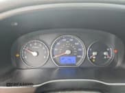 ✅ 2011 Hyundai Santa Fe SE • VIN: 5XYZH4AG0BG045603 • Lot: 83843975. Wystawiony na Copart z przebiegiem 201 757 mil. Bezpłatny archiwum sprzedaży aukcyjnych z USA i szczegółowy raport historii pojazdu na DreamBid. Zdjęcie 9.