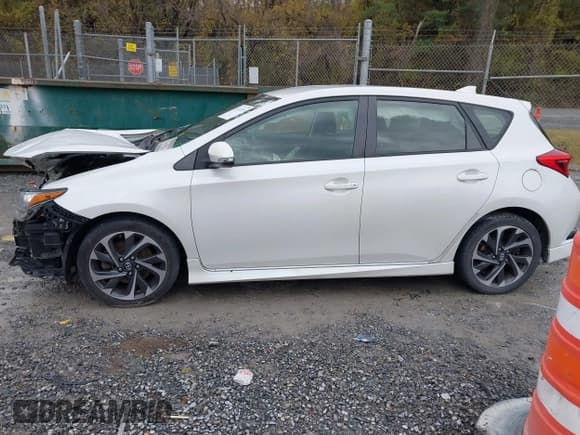 ✅ 2016 Scion iM • VIN: JTNKARJE0GJ506156 • Lot: 43505250. Listed on IAAI with 111,830 mi. Free auction sales archive from the USA and detailed vehicle history report at DreamBid. Image 14.