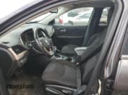 ✅ 2017 Jeep Cherokee Latitude • VIN: 1C4PJMCS5HW556040 • Lot: 92202285. Wystawiony na Copart z przebiegiem 109 025 mil. Bezpłatny archiwum sprzedaży aukcyjnych z USA i szczegółowy raport historii pojazdu na DreamBid. Zdjęcie 7.