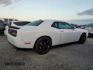 ✅ 2020 Dodge Challenger R/T • VIN: 2C3CDZBT5LH118739 • Lot: 74493764. Wystawiony na Copart z przebiegiem Nie podano. Bezpłatny archiwum sprzedaży aukcyjnych z USA i szczegółowy raport historii pojazdu na DreamBid. Zdjęcie 3.