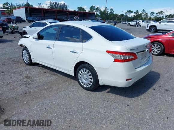 ✅ 2014 Nissan Sentra S • VIN: 3N1AB7AP6EY259501 • Лот: 43047104. Опубликован ранее на IAAI с пробегом 119 844 миль. Бесплатный доступ к архиву аукционных продаж из США и подробный отчёт об истории автомобиля на DreamBid. Изображение 3.