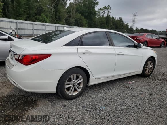 ✅ 2012 Hyundai Sonata GLS • VIN: 5NPEB4AC1CH475468 • Lot: 71097644. Listed on Copart with 107,517 mi. Free auction sales archive from the USA and detailed vehicle history report at DreamBid. Image 3.