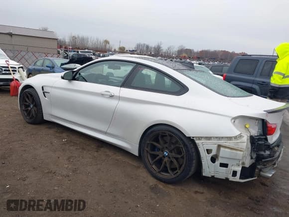 ✅ 2015 BMW M4 • VIN: WBS3R9C58FK332241 • Лот: 43695027. Опубликован ранее на IAAI с пробегом 73 797 миль. Бесплатный доступ к архиву аукционных продаж из США и подробный отчёт об истории автомобиля на DreamBid. Изображение 15.