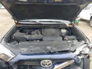 ✅ 2018 Toyota 4Runner SR5 • VIN: JTEBU5JR5J5528964 • Lot: 42752743. Wystawiony na IAAI z przebiegiem 140 649 mil. Bezpłatny archiwum sprzedaży aukcyjnych z USA i szczegółowy raport historii pojazdu na DreamBid. Zdjęcie 10.