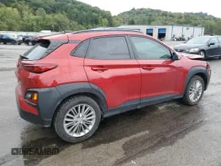 ✅ 2021 Hyundai Kona SEL • VIN: KM8K22AAXMU689061 • Лот: 73635864. Опубликован ранее на Copart с пробегом 51 392 миль. Бесплатный доступ к архиву аукционных продаж из США и подробный отчёт об истории автомобиля на DreamBid. Изображение 3.