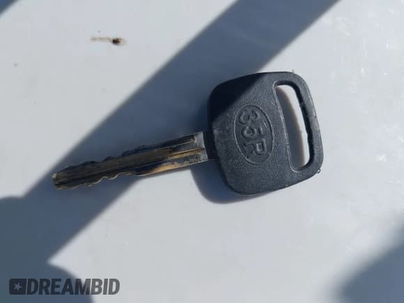 ✅ 1996 Toyota Corolla • VIN: 1NXBA02E6TZ400734 • Лот: 41772443. Опубликован ранее на IAAI с пробегом 185 923 миль. Бесплатный доступ к архиву аукционных продаж из США и подробный отчёт об истории автомобиля на DreamBid. Изображение 11.