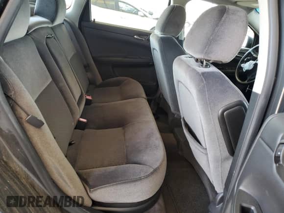 2014 Chevrolet Impala LT с VIN 2G1WB5E31E1178881, выставлен на аукционе Copart как лот 81913005 с пробегом 96 482 миль миль и Списание • Salvage title. История ставок и продаж доступна на DreamBid. Изображение 10.