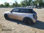 ✅ 2015 MINI Hardtop 4 Door S • VIN: WMWXU3C56FT891752 • Lot: 70122455. Wystawiony na Copart z przebiegiem 239 966 mil. Bezpłatny archiwum sprzedaży aukcyjnych z USA i szczegółowy raport historii pojazdu na DreamBid. Zdjęcie 2.