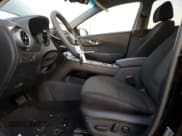 ✅ 2023 Hyundai Kona SE • VIN: KM8K23AG4PU183854 • Лот: 41267044. Опубликован ранее на Copart с пробегом 13 239 миль. Бесплатный доступ к архиву аукционных продаж из США и подробный отчёт об истории автомобиля на DreamBid. Изображение 7.