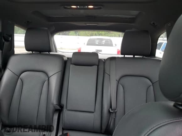 ✅ 2015 Audi Q7 S line Prestige • VIN: WA1DGAFE5FD005535 • Лот: 56905465. Опубликован ранее на Copart с пробегом 117 934 миль. Бесплатный доступ к архиву аукционных продаж из США и подробный отчёт об истории автомобиля на DreamBid. Изображение 10.