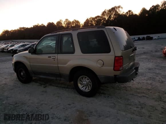 ✅ 2001 Ford Explorer Sport • VIN: 1FMYU60E11UA67959 • Лот: 90694665. Опубликован ранее на Copart с пробегом 123 818 миль. Бесплатный доступ к архиву аукционных продаж из США и подробный отчёт об истории автомобиля на DreamBid. Изображение 2.