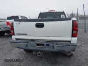 ✅ 2006 Chevrolet Silverado 2500HD LT1 • VIN: 1GCHK23D16F156660 • Lot: 41497692. Listed on IAAI with 287,502 mi. Free auction sales archive from the USA and detailed vehicle history report at DreamBid. Image 16.