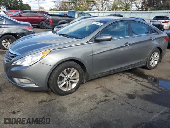 ✅ 2013 Hyundai Sonata GLS • VIN: 5NPEB4AC8DH728898 • Lot: 76494704. Listed on Copart with 142,874 mi. Free auction sales archive from the USA and detailed vehicle history report at DreamBid. Image 1.