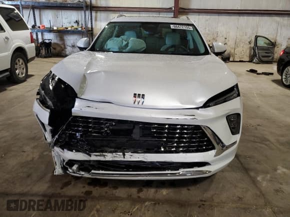 ✅ 2025 Buick Envision Avenir • VIN: LRBFZME4XSD014923 • Lot: 66472155. Wystawiony na Copart z przebiegiem 262 mil. Bezpłatny archiwum sprzedaży aukcyjnych z USA i szczegółowy raport historii pojazdu na DreamBid. Zdjęcie 5.