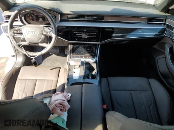 ✅ 2024 Audi A8 • VIN: WAULDAF81RN008674 • Lot: 68682444. Listed on Copart with 539 mi. Free auction sales archive from the USA and detailed vehicle history report at DreamBid. Image 8.