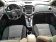 2013 Chevrolet Cruze LS z VIN 1G1PA5SG7D7301793, wystawiony jako Copart lot #71119945 z przebiegiem 115 786 mil mil oraz Szkoda całkowita • Salvage title. Historia ofert i sprzedaży dostępna na DreamBid. Obrazek 8.