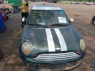 2010 MINI Hardtop with VIN WMWMF3C57ATZ24618, listed as a IAAI auction lot 42426752 with 68,973 mi miles and . Bid and sale history available at DreamBid. Image 6.