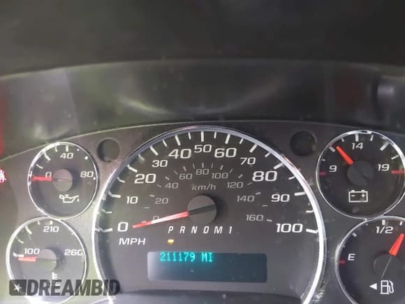 ✅ 2014 Chevrolet Express Cargo • VIN: 1GCWGFCA1E1208239 • Lot: 42204385. Listed on IAAI with 211,179 mi. Free auction sales archive from the USA and detailed vehicle history report at DreamBid. Image 15.