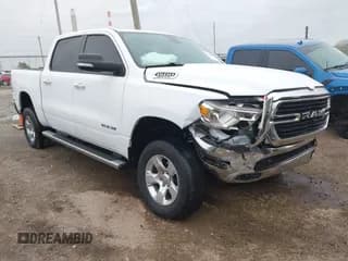 ✅ 2020 Ram 1500 Big Horn • VIN: 1C6SRFFT1LN140639 • Lot: 43564458. Wystawiony na IAAI z przebiegiem 66 391 mil. Bezpłatny archiwum sprzedaży aukcyjnych z USA i szczegółowy raport historii pojazdu na DreamBid. Zdjęcie 1.