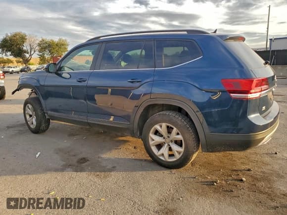 ✅ 2020 Volkswagen Atlas S • VIN: 1V2AP2CA7LC500349 • Lot: 95617305. Listed on Copart with 123,799 mi. Free auction sales archive from the USA and detailed vehicle history report at DreamBid. Image 2.