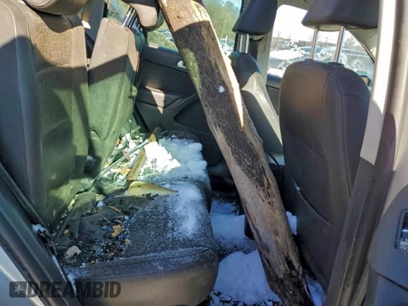 ✅ 2013 Volkswagen Tiguan S • VIN: WVGBV3AX9DW076127 • Lot: 95407465. Listed on Copart with 137,444 mi. Free auction sales archive from the USA and detailed vehicle history report at DreamBid. Image 11.