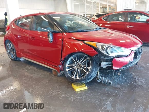 ✅ 2016 Hyundai Veloster Turbo Rally Edition • VIN: KMHTC6AE1GU274968 • Lot: 41026301. Wystawiony na IAAI z przebiegiem 63 438 mil. Bezpłatny archiwum sprzedaży aukcyjnych z USA i szczegółowy raport historii pojazdu na DreamBid. Zdjęcie 1.
