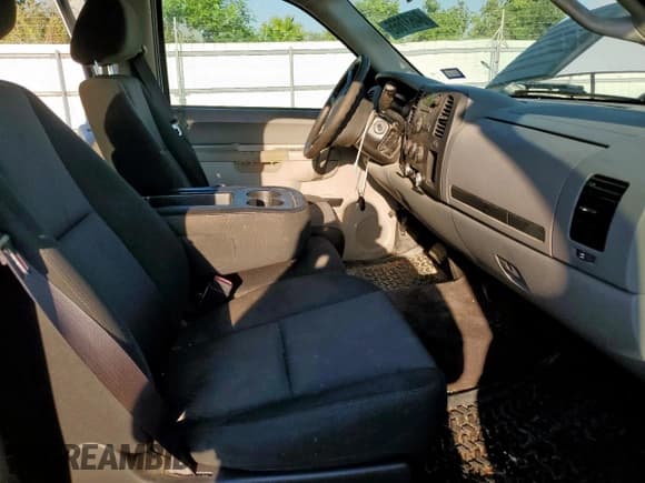 ✅ 2013 Chevrolet Silverado 2500HD Work Truck • VIN: 1GC1CVCG7DF231093 • Лот: 84637665. Опубликован ранее на Copart с пробегом 165 571 миль. Бесплатный доступ к архиву аукционных продаж из США и подробный отчёт об истории автомобиля на DreamBid. Изображение 7.