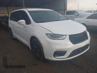 ✅ 2022 Chrysler Pacifica Hybrid Touring L • VIN: 2C4RC1L71NR173830 • Lot: 42967133. Listed on IAAI with 69,616 mi. Free auction sales archive from the USA and detailed vehicle history report at DreamBid. Image 1.