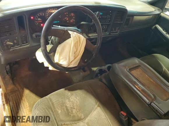 ✅ 2003 Chevrolet Silverado 1500 Work Truck • VIN: 1GCEK14V03Z118819 • Lot: 92817055. Listed on Copart with 419,344 mi. Free auction sales archive from the USA and detailed vehicle history report at DreamBid. Image 8.