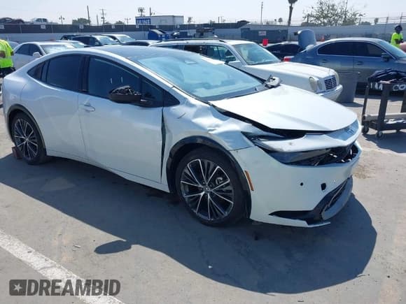 ✅ 2024 Toyota Prius LE • VIN: JTDACAAU1R3015637 • Lot: 42077565. Wystawiony na IAAI z przebiegiem Nie podano. Bezpłatny archiwum sprzedaży aukcyjnych z USA i szczegółowy raport historii pojazdu na DreamBid. Zdjęcie 1.