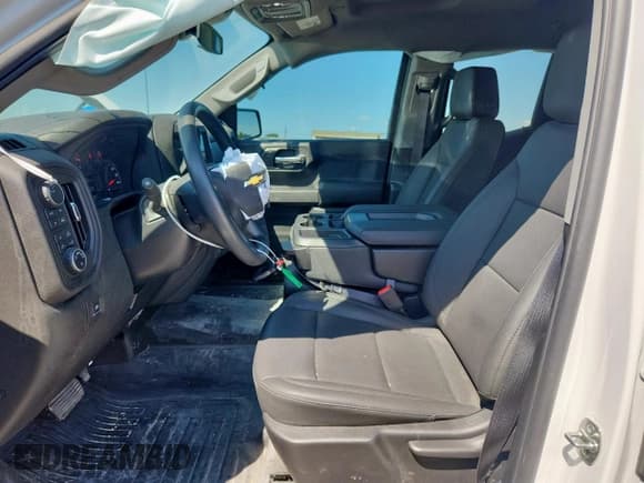 ✅ 2025 Chevrolet Silverado 1500 • VIN: 1GCRKAEK0SZ198062 • Лот: 70900665. Опубликован ранее на Copart с пробегом 7 584 миль. Бесплатный доступ к архиву аукционных продаж из США и подробный отчёт об истории автомобиля на DreamBid. Изображение 7.