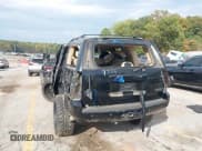 ✅ 2007 GMC Yukon SLE • VIN: 1GKFK13037R349556 • Lot: 43503937. Wystawiony na IAAI z przebiegiem 233 028 mil. Bezpłatny archiwum sprzedaży aukcyjnych z USA i szczegółowy raport historii pojazdu na DreamBid. Zdjęcie 3.