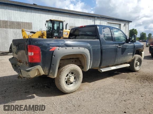 ✅ 2007 Chevrolet Silverado 2500HD 2LT • VIN: 1GCHK29647E526421 • Лот: 67456594. Опубликован ранее на Copart с пробегом Не указан. Бесплатный доступ к архиву аукционных продаж из США и подробный отчёт об истории автомобиля на DreamBid. Изображение 3.