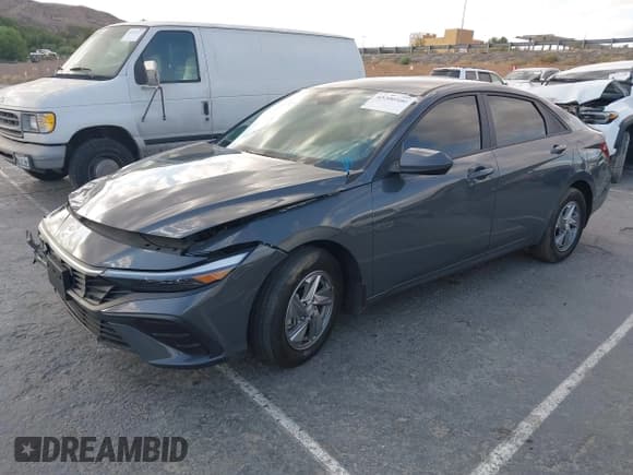 ✅ 2024 Hyundai Elantra SE • VIN: KMHLL4DG1RU816915 • Лот: 43200500. Опубликован ранее на IAAI с пробегом 9 009 миль. Бесплатный доступ к архиву аукционных продаж из США и подробный отчёт об истории автомобиля на DreamBid. Изображение 17.