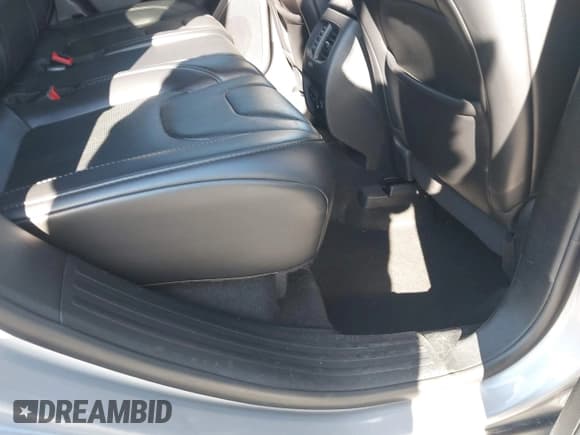 ✅ 2020 Jeep Cherokee Limited • VIN: 1C4PJMDX2LD590435 • Lot: 43582964. Wystawiony na IAAI z przebiegiem 97 291 mil. Bezpłatny archiwum sprzedaży aukcyjnych z USA i szczegółowy raport historii pojazdu na DreamBid. Zdjęcie 8.