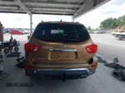 ✅ 2017 Nissan Pathfinder SV • VIN: 5N1DR2MNXHC602466 • Лот: 43133164. Опубликован ранее на IAAI с пробегом 133 934 миль. Бесплатный доступ к архиву аукционных продаж из США и подробный отчёт об истории автомобиля на DreamBid. Изображение 17.