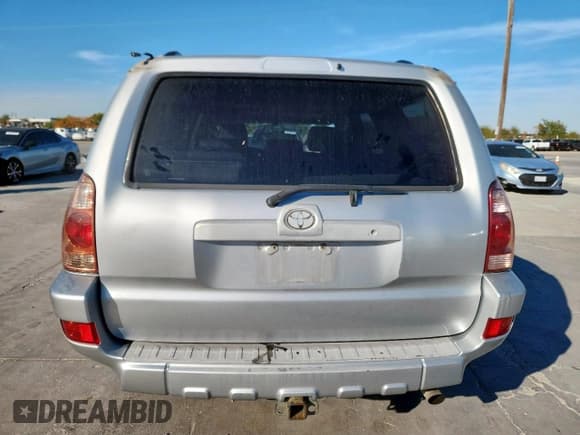 ✅ 2004 Toyota 4Runner SR5 • VIN: JTEZU14R348016464 • Lot: 92418145. Listed on Copart with 270,144 mi. Free auction sales archive from the USA and detailed vehicle history report at DreamBid. Image 6.